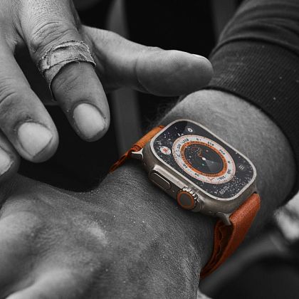 картинка Apple Watch Ultra GPS + Cellular, 49 мм, корпус из титана, ремешок зеленого цвета, размер L от маркетплейса TEMA.shop 6